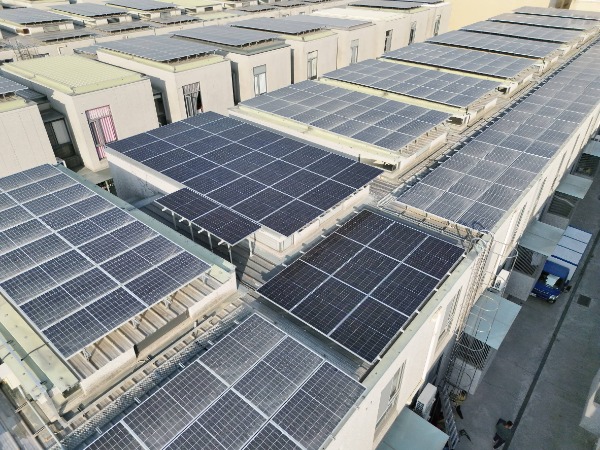 台南歸仁前瞻新成屋 280kW 光電屋頂